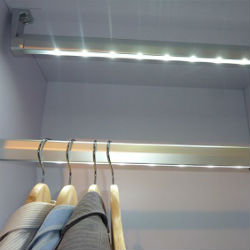 Установка подсветки в шкаф купе